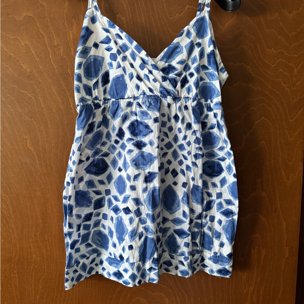 Beautiful Blue & White Patterned tank